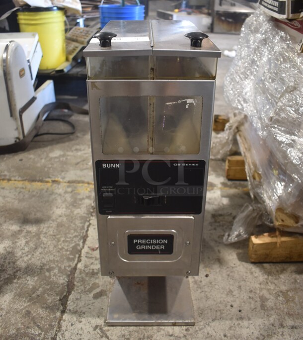 Bunn G92 HD Stainless Steel Commercial Countertop Coffee Bean Grinder. 120 Volts, 1 Phase. Tested and Working!