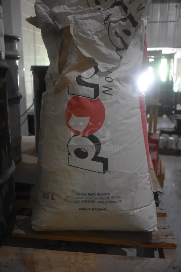 ALL ONE MONEY! PALLET LOT of Various Items Including Restoration Coating White Part A, Potassium Hydroxide, Liquid Rubber. BUYER MUST REMOVE. - Image 4 of 9