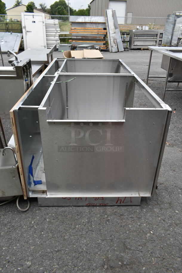 BRAND NEW SCRATCH AND DENT! Stainless Steel Commercial Counter Frame w/ Under Shelf. - Image 5 of 8