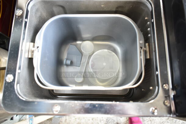 Breadman Ultimate TR2500BC Stainless Steel Countertop Automatic Bread Maker. 120 Volts, 1 Phase.   - Image 3 of 6
