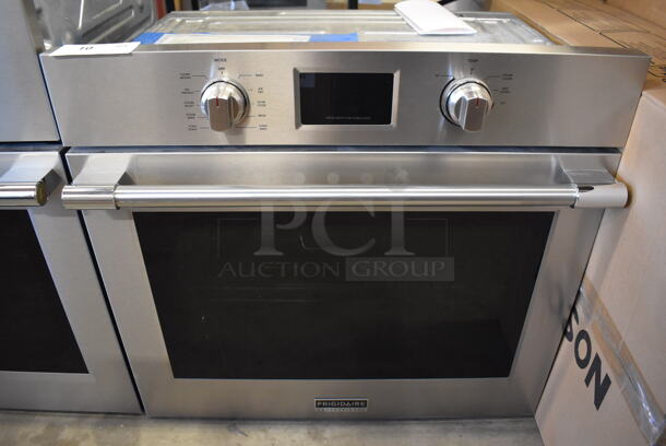 BRAND NEW SCRATCH AND DENT! Frigidaire Electrolux GCWS3067AFA Stainless Steel Electric Powered Convection Oven w/ View Through Doors. 120/208-240 Volts, 1 Phase. 30x26x28