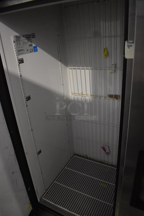 2013 True T-49F Commercial Stainless Steel Two Section Reach In Freezer on Commercial Casters. 115V/1 Phase Tested And Working - Image 3 of 5