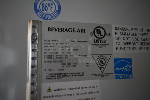 BRAND NEW SCRATCH AND DENT! Beverage Air MT34-1 ENERGY STAR Metal Commercial 2 Door Reach In Cooler Merchandiser w/ Poly Coated Racks. See Pictures for Glass Damage on Left Door. 115 Volts, 1 Phase. Tested and Working! - Image 6 of 11