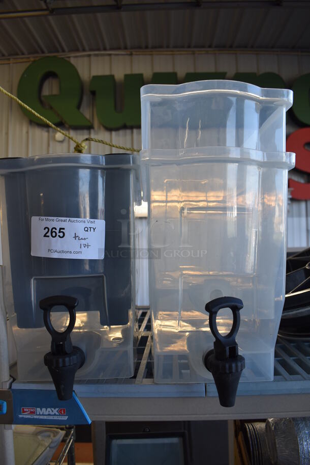 ALL ONE MONEY! Tier Lot of Various Items Including Poly Beverage Holder Dispensers and Trays - Image 4 of 4
