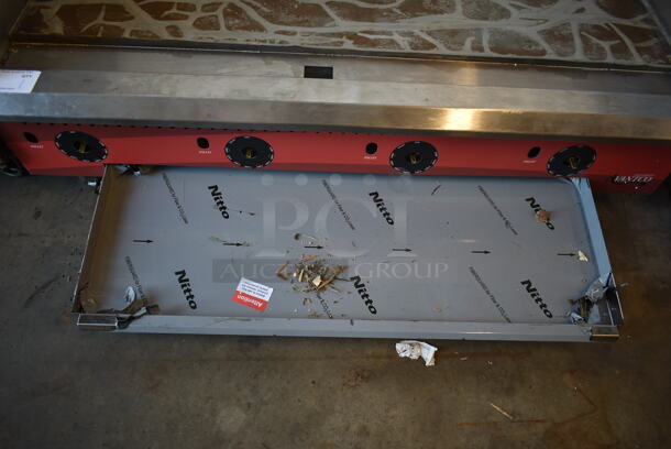 BRAND NEW SCRATCH AND DENT! 2021 Avantco 177CAG48TG Stainless Steel Commercial Countertop Natural Gas Powered Flat Top Griddle w/ Thermostatic Controls.  - Image 6 of 8