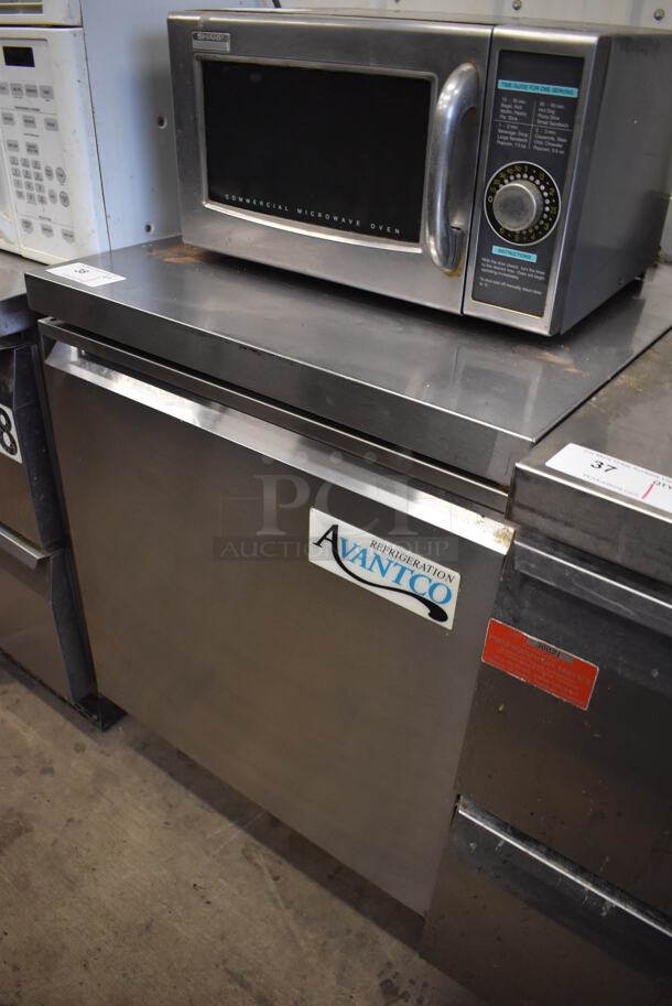 Avantco 178SSWT27RHC Stainless Steel Commercial Single Door Undercounter Cooler on Commercial Casters. 115 Volts, 1 Phase. 27x29.5x35.5. Tested and Working! - Image 3 of 7