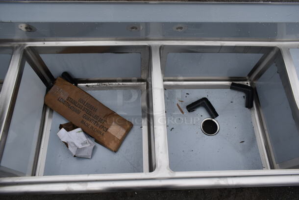 BRAND NEW SCRATCH AND DENT! Regency 600S32424224 Stainless Steel Commercial 3 Bay Sink w/ Dual Drain Boards and Legs. Bays 24x24. Drain Boards 26x22.5 - Image 4 of 6