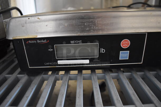 Avery Berkel Metal Countertop Food Portioning Scale. 14x12x5. Tested and Working! - Image 4 of 4
