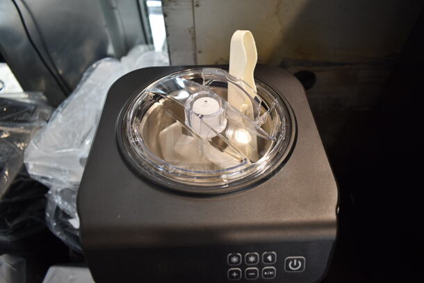 BRAND NEW SCRATCH AND DENT!  Whynter ICM-128WS 1.28 Quart Compact Upright Automatic Ice Cream Maker White. 115 Volts, 1 Phase. Tested and Working! - Image 4 of 6