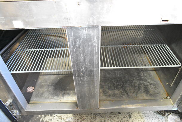 Leader LM60 Stainless Steel Commercial Sandwich Salad Prep Table Bain Marie Mega Top on Commercial Casters. 115 Volts, 1 Phase. Tested and Working!
 - Image 3 of 8