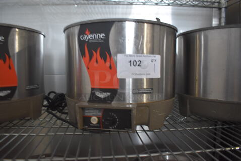 Vollrath HS-11 Stainless Steel Electric Powered Food Warmer With Lid. 120V Tested And Working