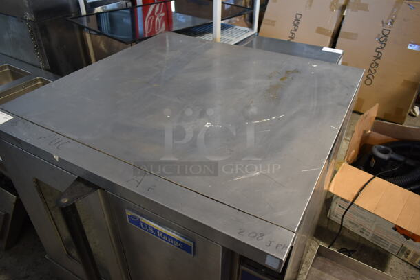 US Range Summit Stainless Steel Commercial Full Size Convection Oven w/ View Through Door, Solid Door, Metal Oven Racks and Thermostatic Controls. - Image 4 of 7