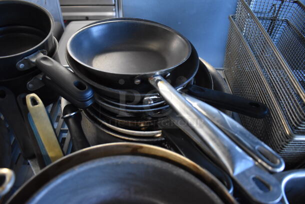ALL ONE MONEY! Tier Lot of Various Items Including Metal Skillets, Metal Stock Pot, Fry Baskets, China Cap Strainer - Image 9 of 12