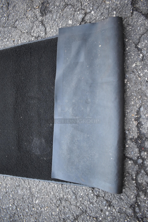 Black Floor Mat. 34x117 - Image 4 of 4