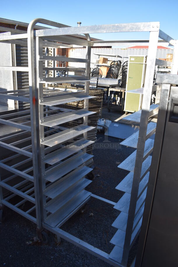 Metal Commercial Pan Transport Rack on Commercial Casters. 31.5x24x64 - Image 3 of 4