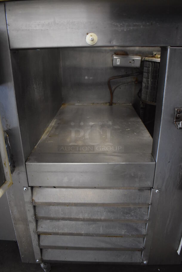 Leader Stainless Steel Commercial Sandwich Salad Prep Table Bain Marie Mega Top w/ 2 Tier Over Shelf and Various Drop In Bins. 115 Volts, 1 Phase. 36x32x70. Tested and Powers On But Does Not Get Cold - Image 5 of 8