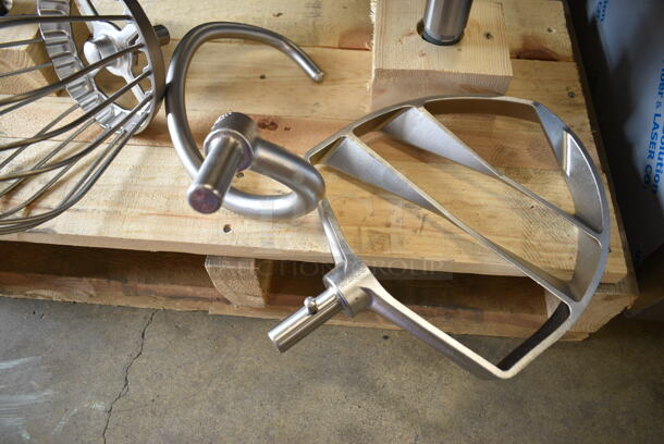 BRAND NEW! 2022 Varimixer V20KT Metal Commercial Countertop 20 Quart Planetary Dough Mixer w/ Stainless Steel Mixing Bowl, Dough Hook, Whisk and Paddle Attachments. 120 Volts, 1 Phase. Tested and Working! - Image 3 of 9