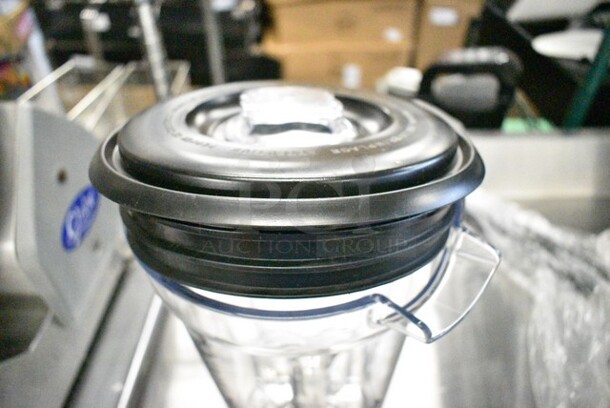 2 BRAND NEW SCRATCH AND DENT! Clear Poly Pitcher Blender. 2 Times Your Bid! - Image 7 of 10