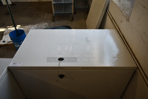 Insignia NS-CZ10WH6 Metal Chest Freezer. 115 Volts, 1 Phase. Tested and Working! - Image 2 of 6