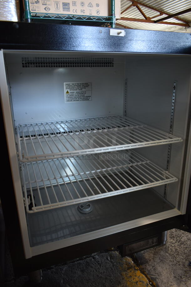 BRAND NEW SCRATCH AND DENT! 2018 Minus Forty 07-CSGF-01-1C000-BK-RH3SHELF Metal Commercial Mini Cooler Merchandiser. 115 Volts, 1 Phase. Tested and Working! - Image 4 of 5