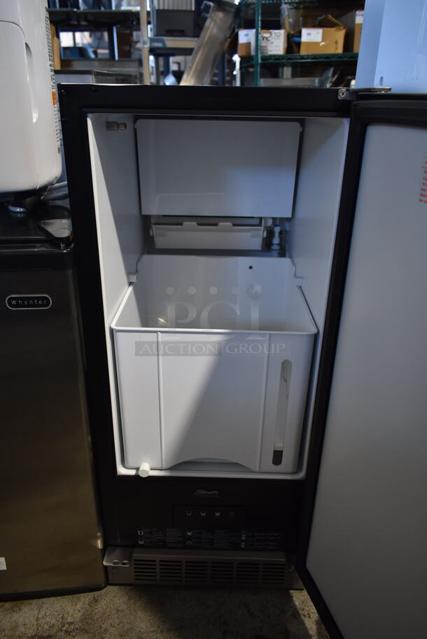 BRAND NEW SCRATCH AND DENT! Danby DIM32D1BSSPR 32lb 15" Stainless Steel Built-In Ice Maker. 115 Volts, 1 Phase. Tested and Working! - Image 3 of 6