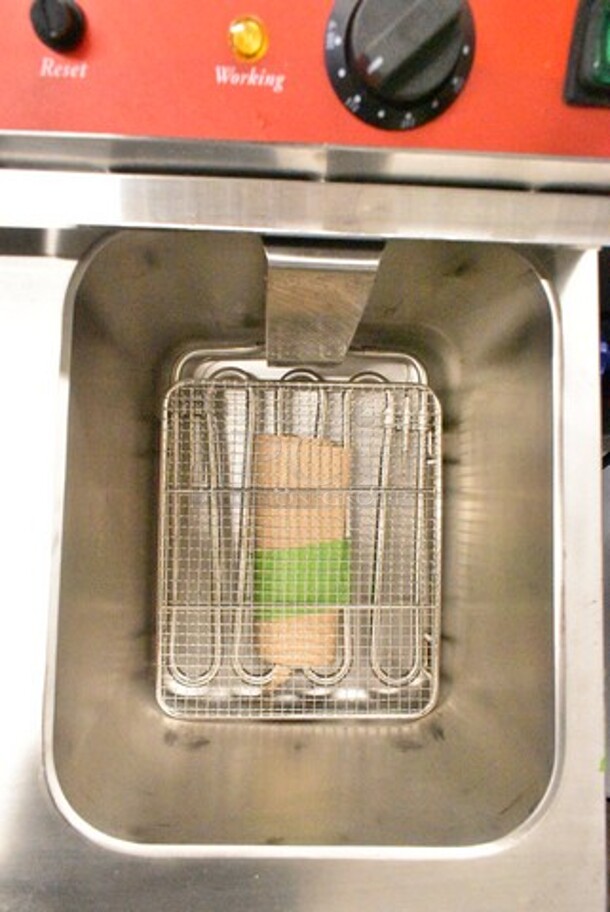 BRAND NEW SCRATCH AND DENT! 2024 Avantco 177F202 Stainless Steel Commercial Countertop Electric Powered 2 Bay Fryer w/ Lids and Metal Fry Baskets. 208-240 Volts, 1 Phase. - Image 10 of 11