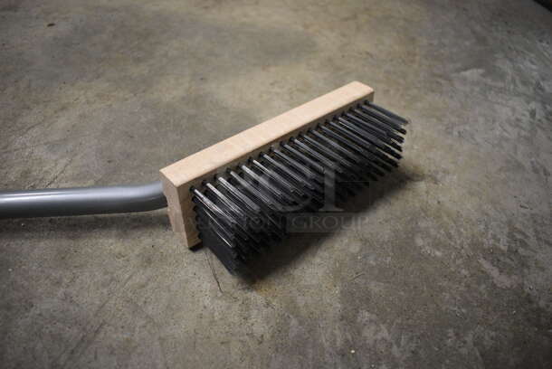 4 BRAND NEW IN BOX! Brushes. 28". 4 Times Your Bid! - Image 3 of 3