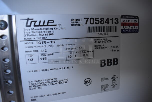 2011 True TG1R-1S Stainless Steel Commercial Single Door Reach In Cooler w/ Poly Coated Racks on Commercial Casters. 115 Volts, 1 Phase. 29x35x83. Tested and Working! - Image 5 of 5