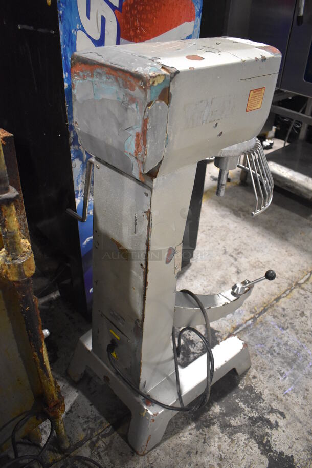 Thunderbird ARM-30 Metal Commercial Floor Style 30 Quart Dough Mixer w/ Bowl Guard. 115 Volts, 1 Phase. 21x24x45. Tested and Powers On But Parts Do Not Move - Image 6 of 8