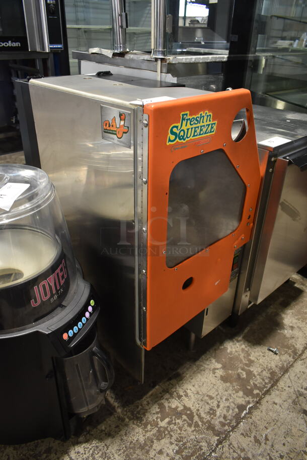 Fresh N Squeeze Stainless Steel Commercial Countertop Citrus Juicer. 110 Volts, 1 Phase. Tested and Does Not Power On
 - Image 2 of 5