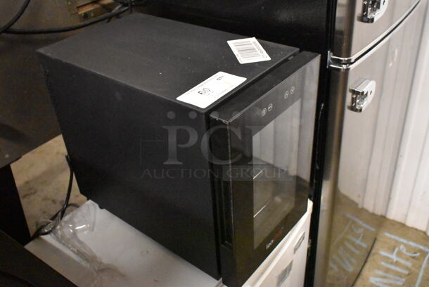 Ionchill 8752 Metal 6 Bottle Wine Cooler Chiller Merchandiser. Cannot Test Due To Missing Power Cord - Image 2 of 4