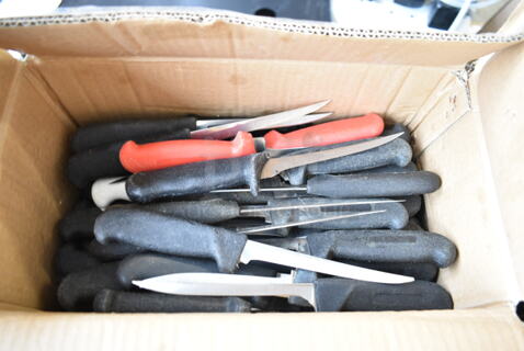 60 SHARPENED Stainless Steel Knives Including Boning/Fillet Knives. 60 Times Your Bid! 