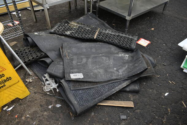 ALL ONE MONEY! Lot of 7 Various Floor Mats - Image 1 of 2