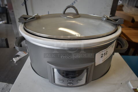 Crockpot CPSCVC70LL-G Metal Countertop Slow Cooker. 120 Volts, 1 Phase. 