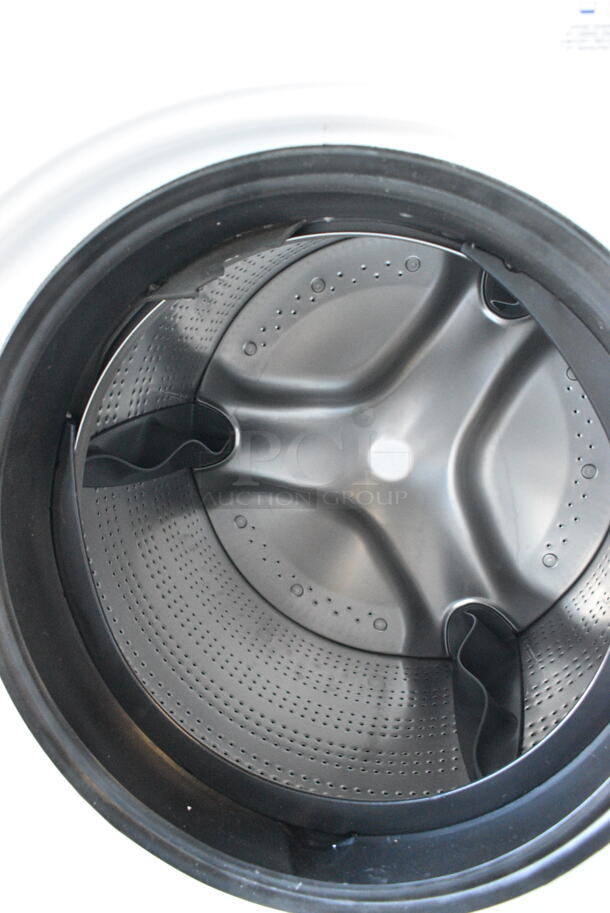 BRAND NEW SCRATCH AND DENT! Speed Queen Front Load Combo Washer and Dryer. 120/208-240 Volts.  - Image 2 of 7