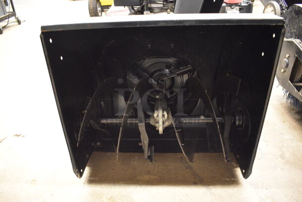 MTD Yard Machine 31AS611D062 Snow Blower (CSS) - Image 4 of 9