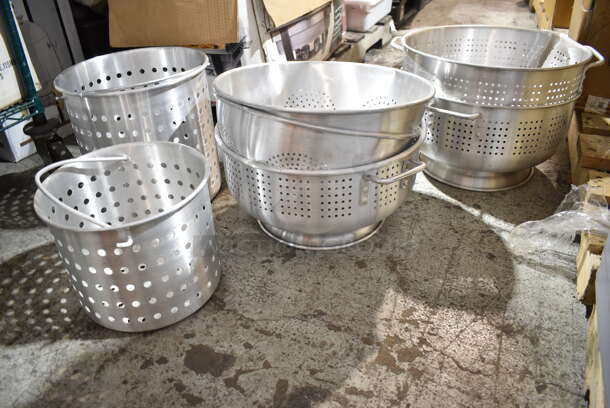 7 BRAND NEW! Metal Items; 5 Colanders and 2 Steam Inserts. 7 Times Your Bid! - Image 1 of 11