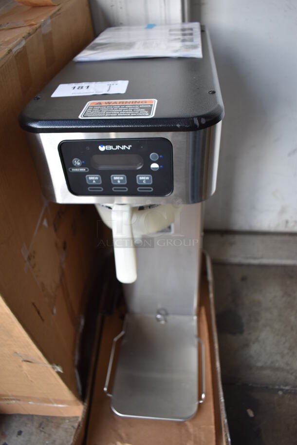 BRAND NEW IN BOX! 2022 Bunn ITB Stainless Steel Commercial Countertop Iced Tea Machine w/ Poly Brew Basket. 120 Volts, 1 Phase. 11x22x35. Tested and Working! - Image 5 of 9