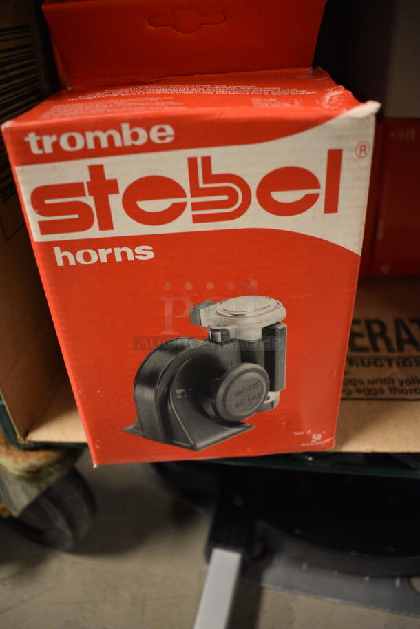 ALL ONE MONEY! Lot of Various Items Including Ferrari Air Horn, Italian Air Horn, and Trombe Stebel Horns - Image 4 of 5