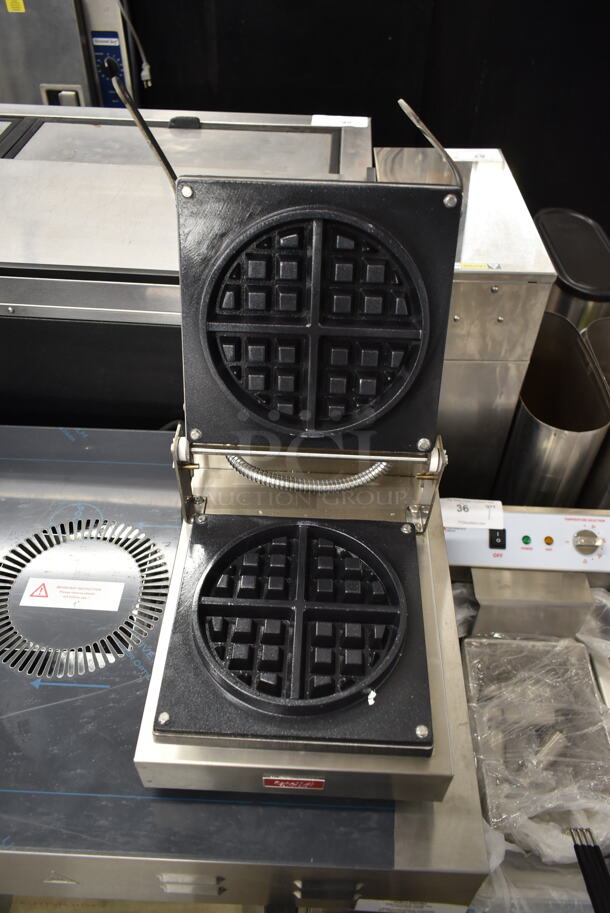 BRAND NEW SCRATCH AND DENT! Estella 348WBMP1A Stainless Steel Commercial Countertop Belgian Waffle Maker. 120 Volts, 1 Phase. Tested and Working! - Image 5 of 6