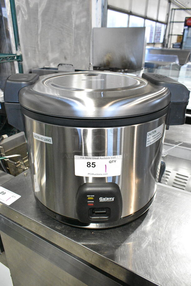 BRAND NEW SCRATCH AND DENT! Galaxy 177RCSG60 Stainless Steel 60 Cup (30 Cup Raw) Electric Rice Cooker / Warmer. 120 Volts, 1 Phase. Tested and Working! - Image 2 of 9