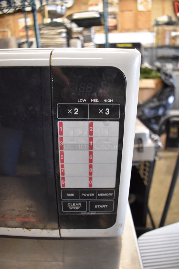Sanyo EM-S100 Metal Countertop Microwave Oven. 120 Volts, 1 Phase. 21x16x11 - Image 4 of 6