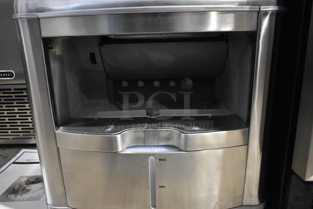 BRAND NEW SCRATCH AND DENT! Whynter T-2M SNO Portable Ice Maker, Stainless Steel 35 lbs per day. 115 Volts, 1 Phase. Tested and Working! - Image 6 of 7