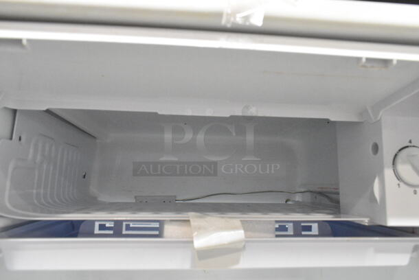 Galanz GLR33MBKE23 Mini Cooler. 115 Volts, 1 Phase. Cannot Test Due To Missing Power Cord - Image 4 of 6