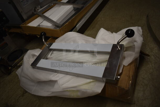 BRAND NEW SCRATCH AND DENT! Avantco 177PDPOS15N Ball Handle Door Assembly for DPO-18-S and DPO-18-DD - Image 5 of 5