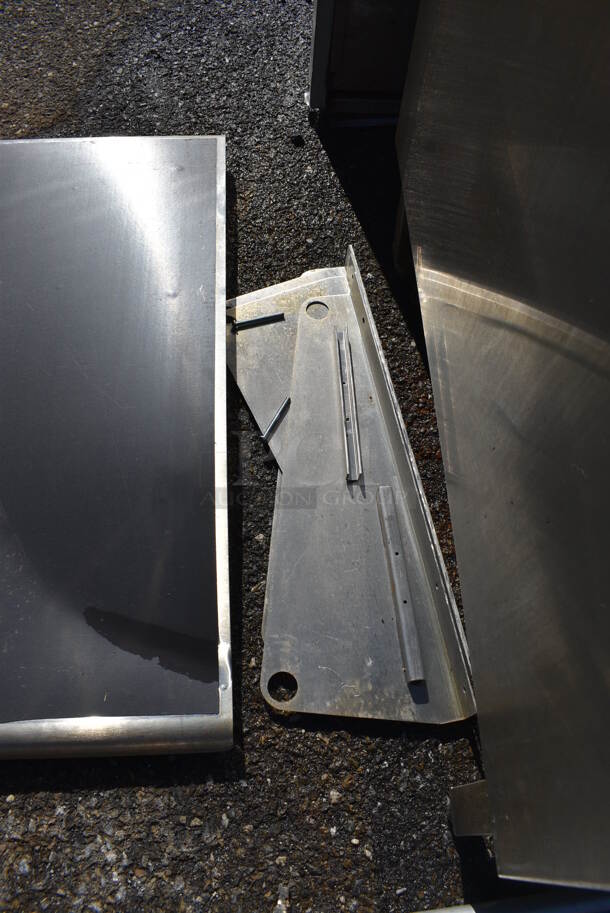 Stainless Steel Shelf and 2 Brackets. 31x31x1 - Image 3 of 3
