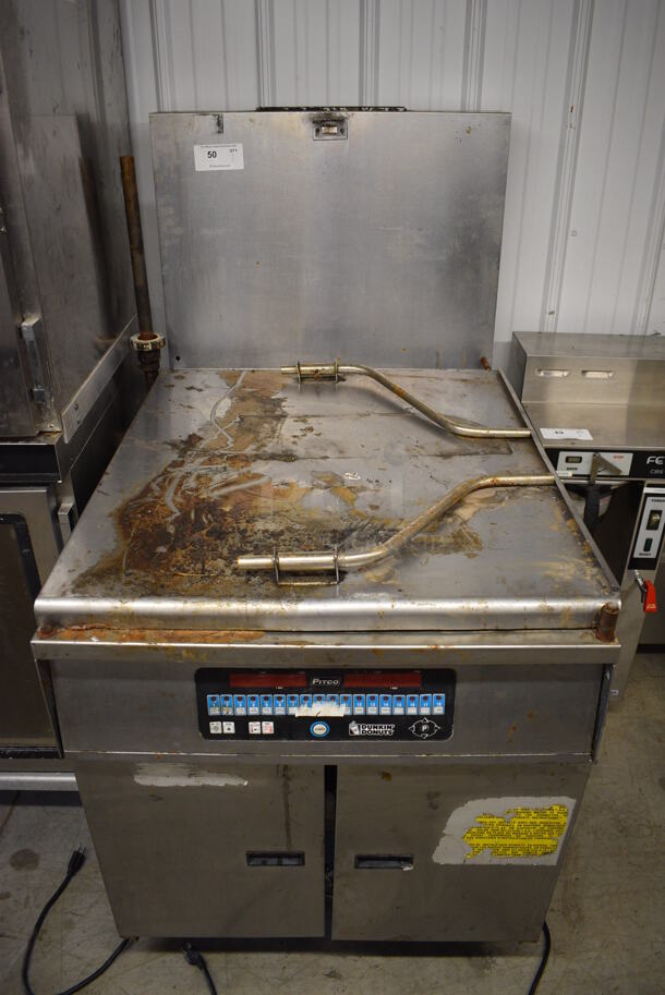 Pitco Frialator Model 24B Stainless Steel Commercial Natural Gas Powered Donut Fryer. 72,000 BTU. 30x43x56