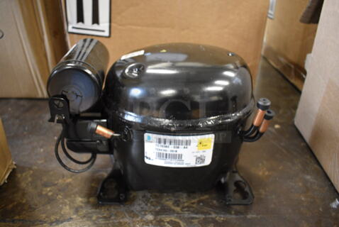 LIKE NEW Tecumseh Model TC1038E-038-A4 Metal Compressor. 115-127 Volts, 1 Phase. 10x6x8