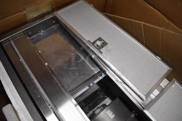 BRAND NEW SCRATCH AND DENT! Spirit Stainless Steel Range Hood - Image 8 of 10