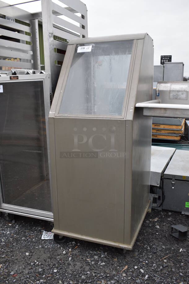 Lockwood Metal Commercial Enclosed Pan Transport Rack on Commercial Casters. 22x30x57 - Image 2 of 5